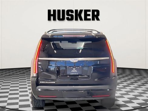 Used 2020 Cadillac Escalade Premium Luxury image 6