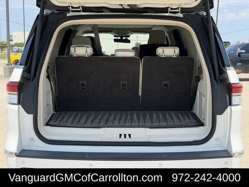 Used 2022 Lincoln Navigator Black Label AWD/4WD image 37