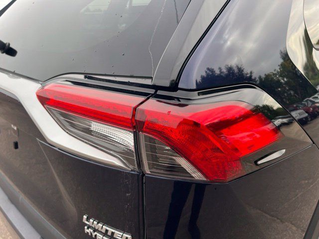 Used 2022 Toyota RAV4 Limited w/ Limited Grade Weather Package AWD/4WD image 12