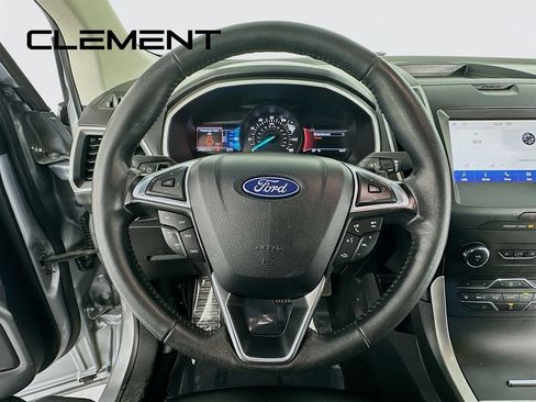 Used 2020 Ford Edge SEL AWD/4WD image 12
