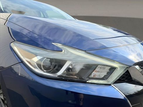 Used 2017 Nissan Maxima 3.5 SL FWD image 11