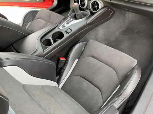 Used 2018 Chevrolet Camaro SS image 44