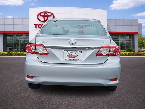 Used 2013 Toyota Corolla LE FWD image 6