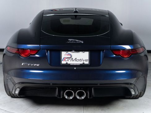 Used 2018 Jaguar F-TYPE Coupe RWD image 16