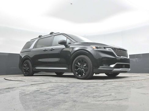 Used 2022 Kia Carnival SX Prestige FWD image 28