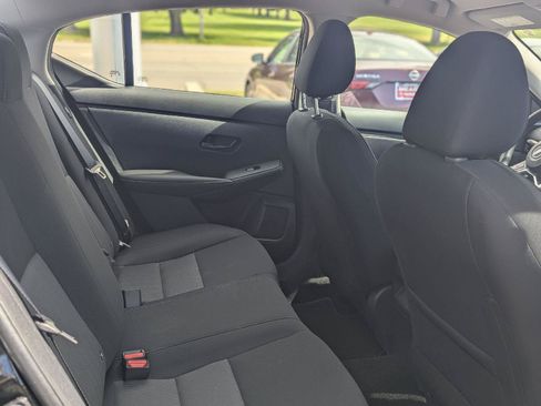 Used 2025 Nissan Sentra SV w/ Trunk Package FWD image 32