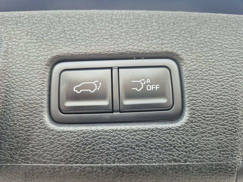 Used 2025 Kia Telluride EX image 19