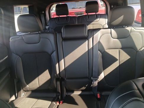 New 2026 Jeep Grand Cherokee L 4WD image 31