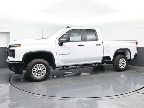 Used 2025 Chevrolet Silverado 2500 W/T image 6
