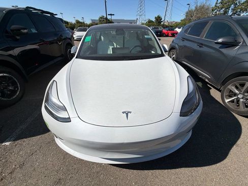 Used 2023 Tesla Model 3 Standard Range RWD image 2