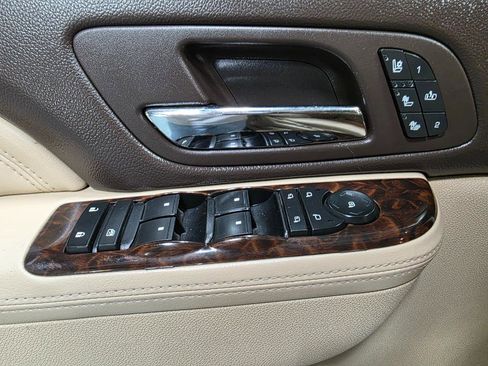 Used 2013 GMC Yukon Denali AWD/4WD image 18