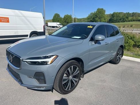 Used 2022 Volvo XC60 B6 Inscription w/ Advanced Package image 40
