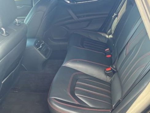 Used 2015 Maserati Quattroporte GTS RWD image 6