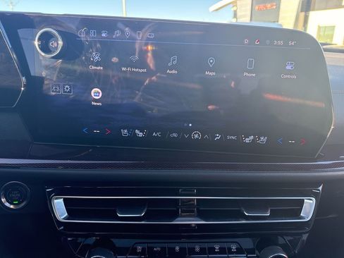 Used 2024 Chevrolet Traverse RS w/ LPO, Floor Liner Package image 26