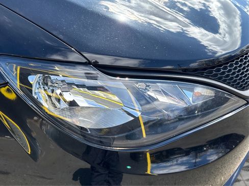 Used 2024 Chrysler Voyager LX FWD image 26