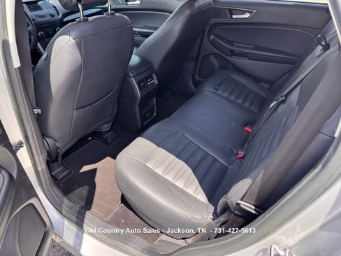 Used 2015 Ford Edge SE FWD image 18