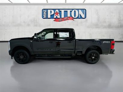 New 2026 Ford F250 Lariat w/ Black Appearance Package