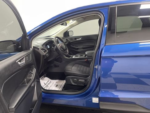 Used 2022 Ford Edge SE image 9