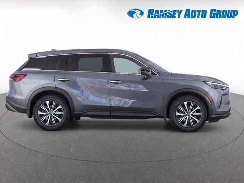 Used 2025 INFINITI QX60 Pure AWD/4WD image 8