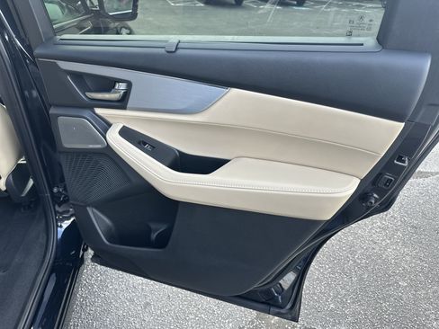 Certified 2025 Acura MDX FWD w/ Technology Package image 18