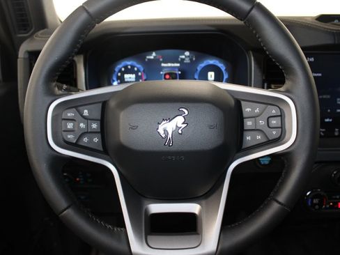 New 2025 Ford Bronco Badlands image 34