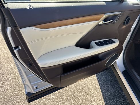 Used 2017 Lexus RX 350 FWD image 10