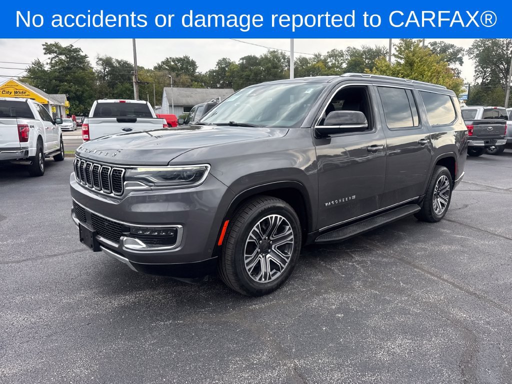 Used 2024 Jeep Wagoneer L Series II w/ Flexible Seating Group AWD/4WD image 2