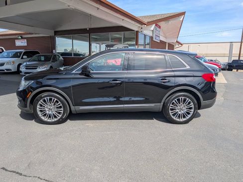 Used 2016 Lincoln MKX Reserve w/ Technology Package AWD/4WD image 4