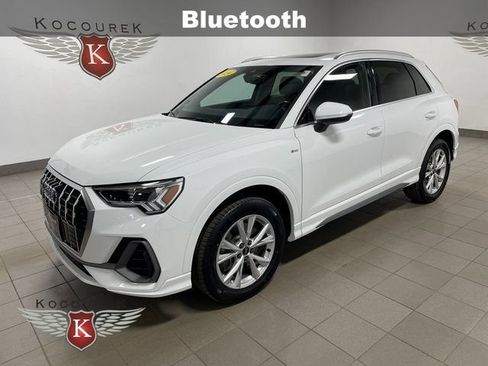 Used 2024 Audi Q3 2.0T Premium AWD/4WD image 3