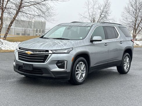 Used 2023 Chevrolet Traverse LT image 27