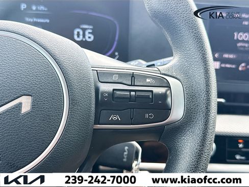 Used 2023 Kia Sportage LX image 34
