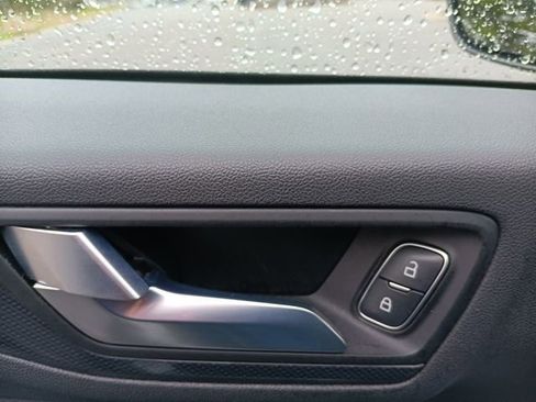 Used 2024 Ford Escape ST-Line AWD/4WD image 11
