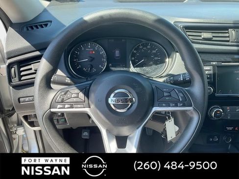 Used 2018 Nissan Rogue S FWD image 19