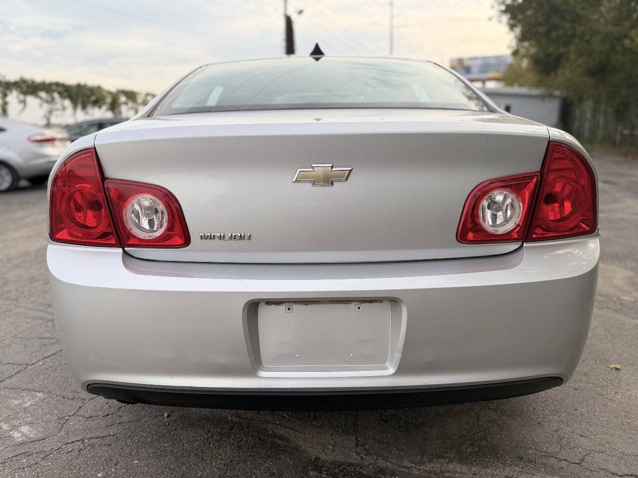 Used 2012 Chevrolet Malibu LS FWD image 4