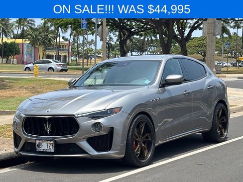 Used 2019 Maserati Levante Trofeo AWD/4WD image 1