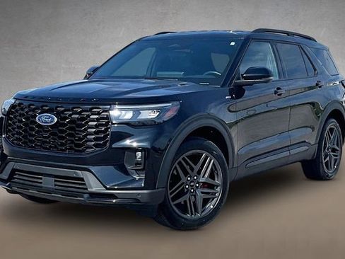 Certified 2025 Ford Explorer ST-Line w/ ST-Line Street Pack AWD/4WD image 1