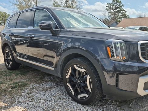 Used 2025 Kia Telluride S image 1