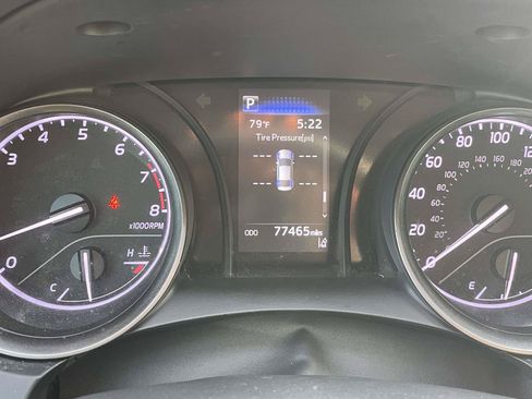 Used 2022 Toyota Camry SE FWD image 19