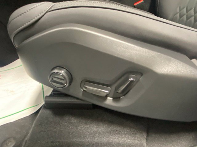 Used 2026 Volvo XC90 B6 Plus AWD/4WD image 12
