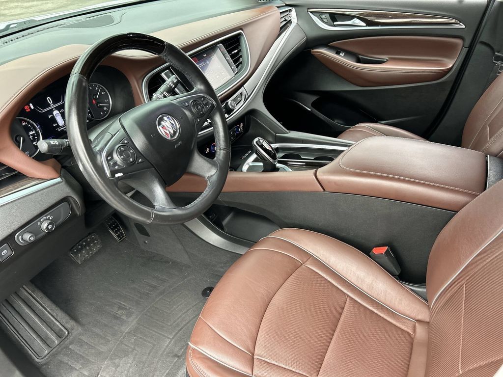 Used 2020 Buick Enclave Avenir w/ Avenir Technology Package FWD image 10