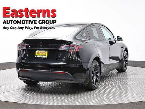 Used 2024 Tesla Model Y Long Range AWD/4WD image 5