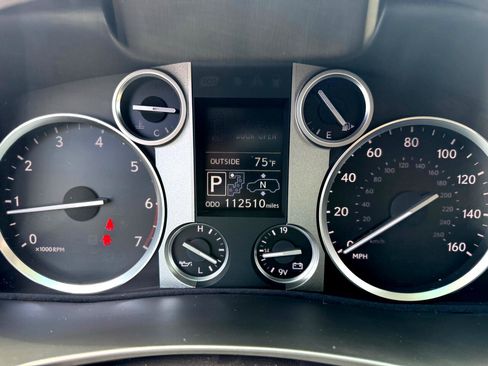 Used 2015 Lexus LX 570 4WD image 25