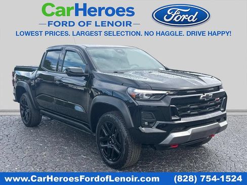 Used 2025 Chevrolet Colorado Z71 w/ Technology Package AWD/4WD image 1