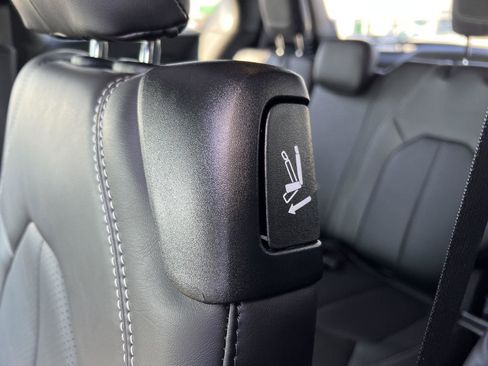 New 2026 Chrysler Pacifica Select image 36