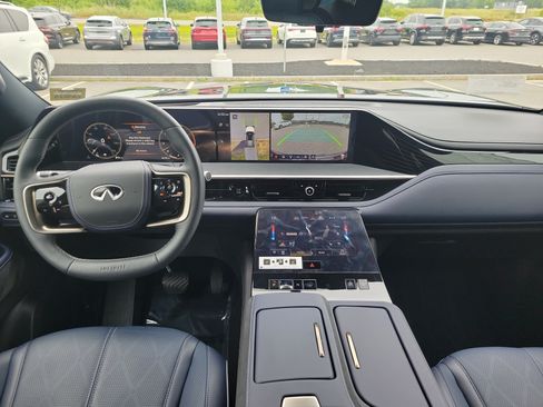 Used 2026 INFINITI QX80 4WD image 3