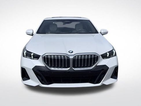 Certified 2026 BMW 530i xDrive AWD/4WD image 2