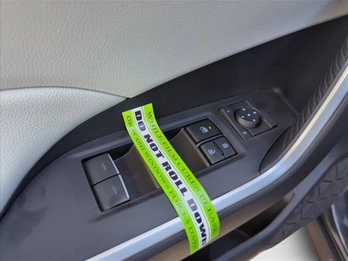 New 2025 Toyota RAV4 XLE w/ Convenience Package image 11