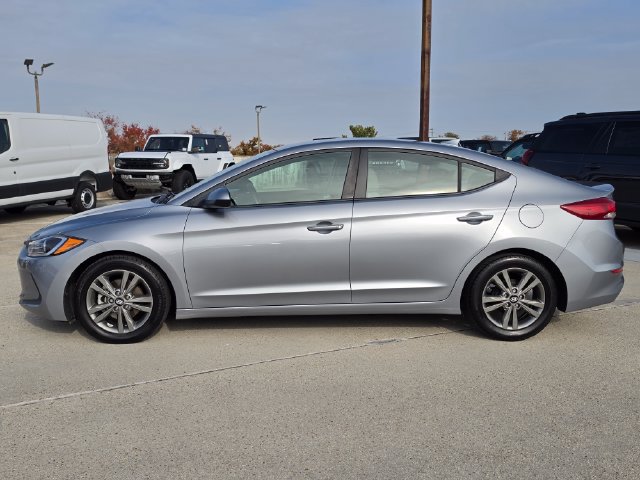 Used 2017 Hyundai Elantra SE FWD image 8