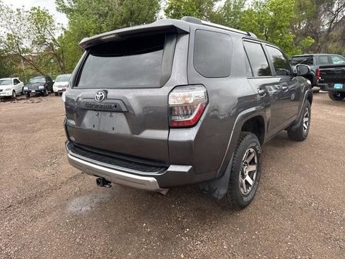 Used 2017 Toyota 4Runner TRD Off-Road AWD/4WD image 5