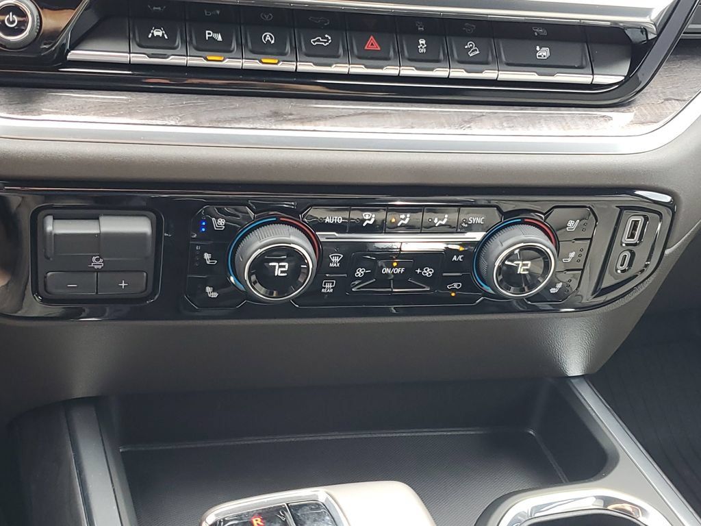 Used 2026 Chevrolet Silverado 1500 LTZ AWD/4WD image 18